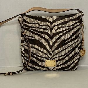 MICHAEL KORS JET SET TRAVEL MESSENGER BAG ANIMAL PRINT *NEW*